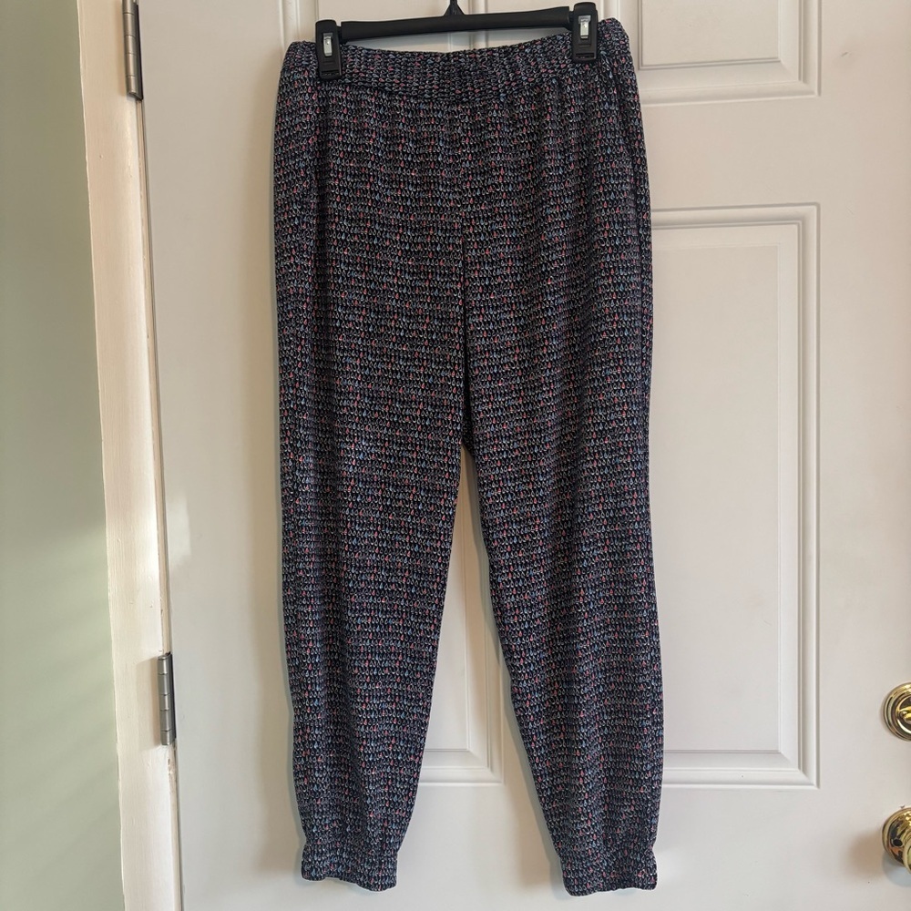 ❤️2/$15 or 3/$$21❤️Talbots Small Print Elastic Waist Joggers, Size 6